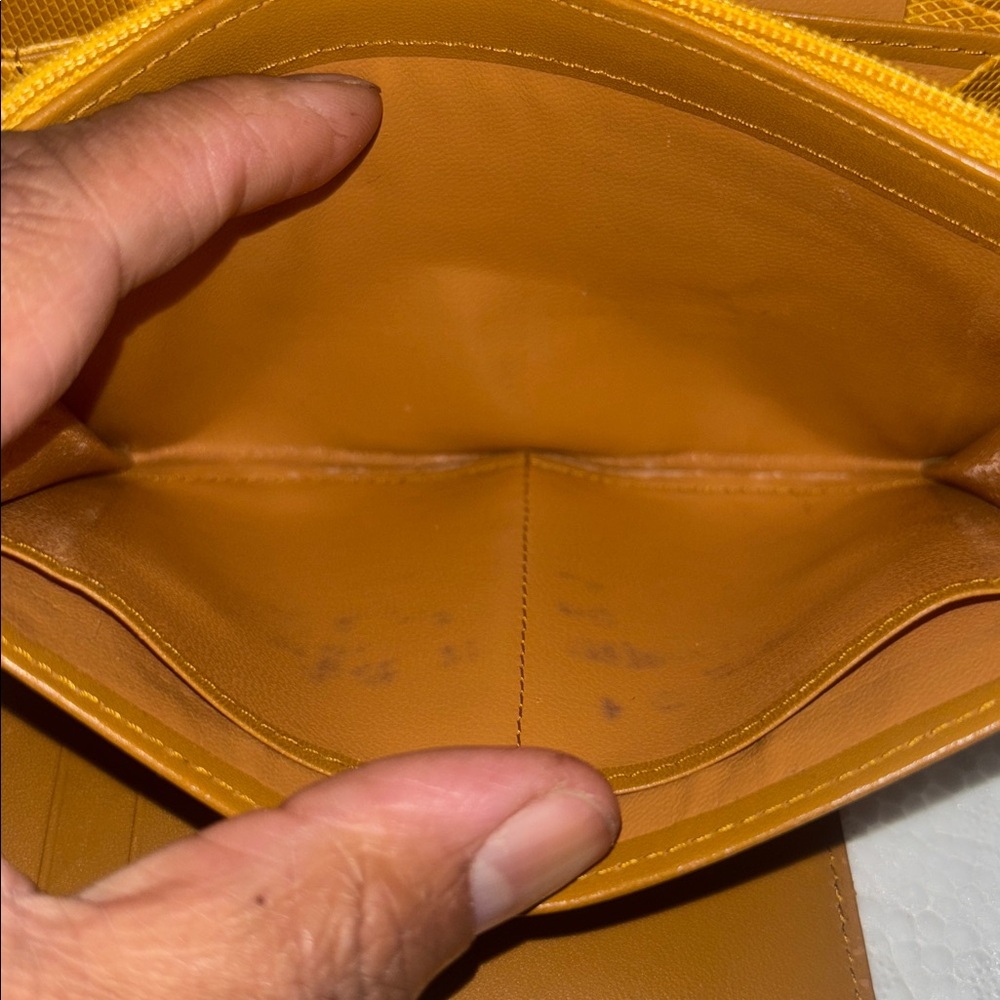 Givenchy Wallet - Picture 15 of 16
